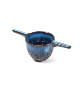 Theezeefje rond dark blue glazed geglazuurd aardewerk 14 Pure Blue Serax