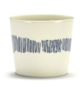 Tasse à thé rond blanc swirl - stripes bleu grès émaillé 33 cl Ø 8,5 cm Feast By Ottolenghi Serax