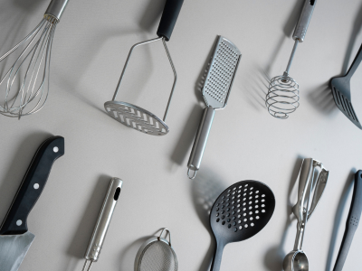 Les ustensiles de cuisine aux noms insolites : des outils étonnants mais indispensables !