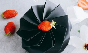 Boite en carton design Lotus noir